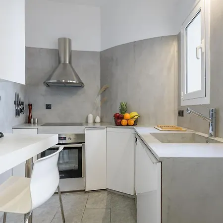 Stylish Flat Overlooking The Temple Of Zeus Athens Exterior photo