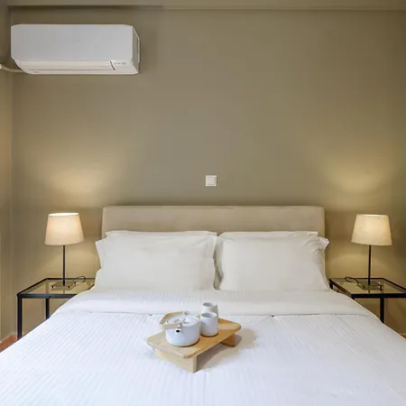Stylish Flat Overlooking The Temple Of Zeus Athens Exterior photo