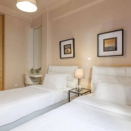 Stylish Flat Overlooking The Temple Of Zeus Athens Exterior photo