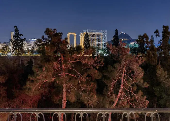 Stylish Flat Overlooking The Temple Of Zeus