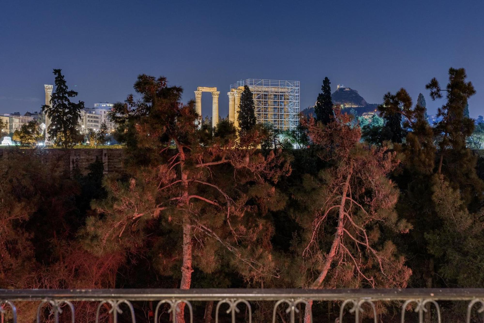 Apartment Stylish Flat Overlooking The Temple Of Zeus Athens