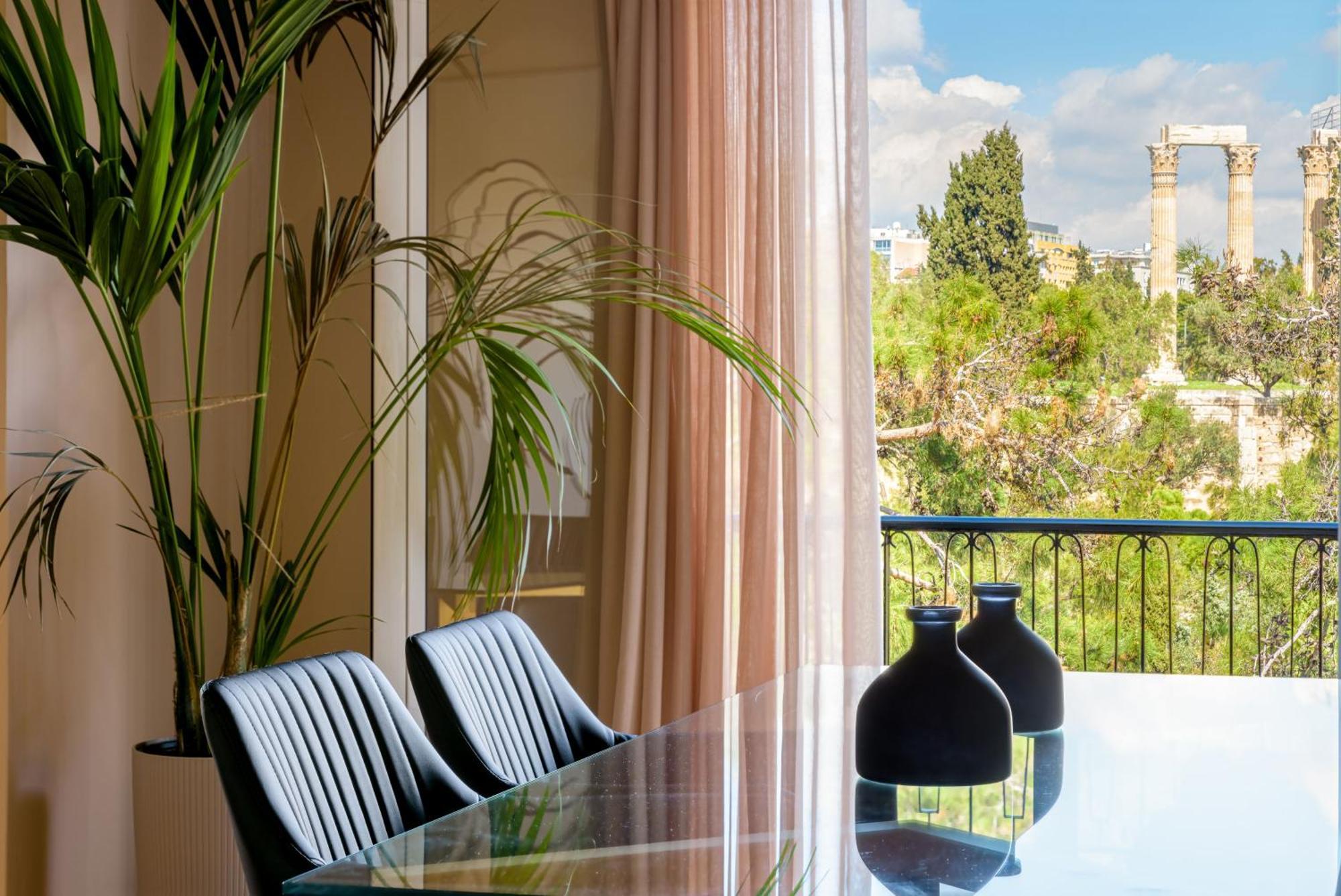 Stylish Flat Overlooking The Temple Of Zeus Apartment Athens